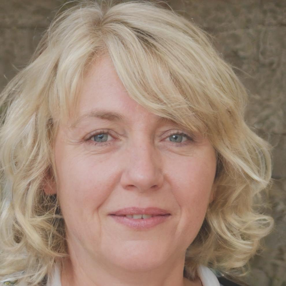 Elif Çetin teknik program sorumlusu